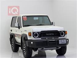 Toyota Land Cruiser 76
